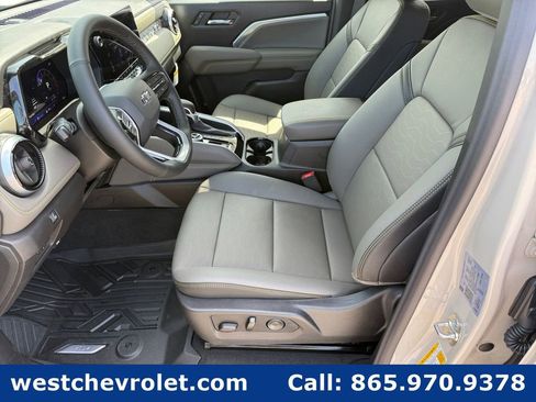 New 2026 Chevrolet Colorado ZR2 w/ Technology Package AWD/4WD image 10