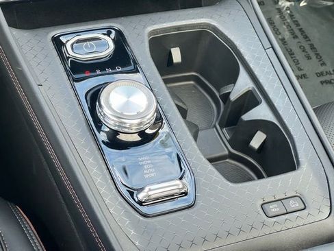 Used 2024 Jeep Wagoneer Launch Edition image 33