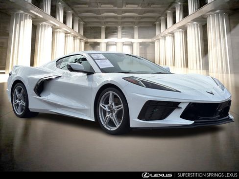 Used 2024 Chevrolet Corvette Stingray Preferred Cpe w/ Z51 Performance Package image 2