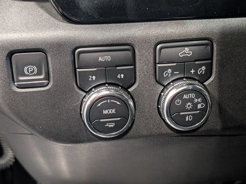Used 2023 GMC Sierra 1500 Elevation AWD/4WD image 12