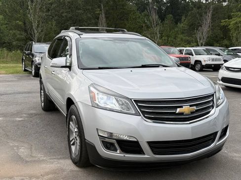 Used 2016 Chevrolet Traverse LT AWD/4WD image 1
