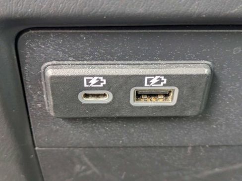 Used 2019 INFINITI QX60 Luxe w/ Essential Package FWD image 15