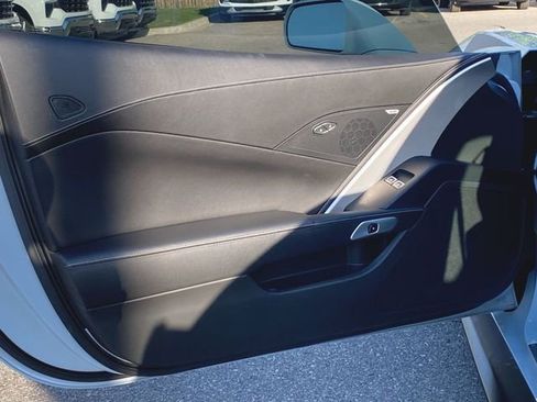Used 2019 Chevrolet Corvette Stingray Coupe w/ 1LT RWD image 20