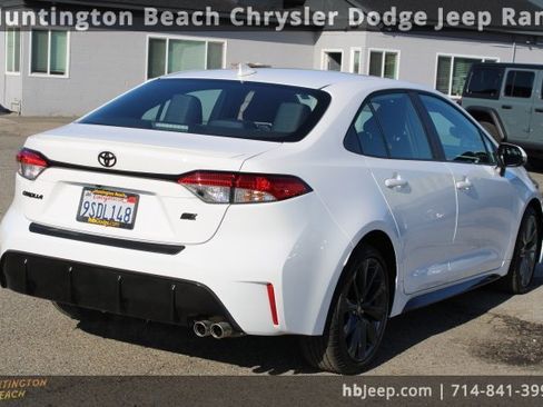 Used 2025 Toyota Corolla SE image 5