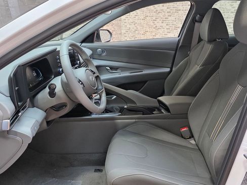 New 2026 Hyundai Elantra SEL Sport Premium FWD image 15