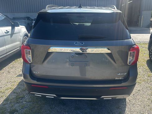 Used 2023 Ford Explorer XLT w/ Equipment Group 202A AWD/4WD image 5