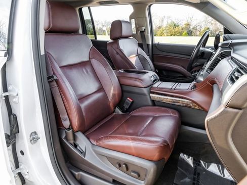 Used 2019 Chevrolet Suburban Premier image 47