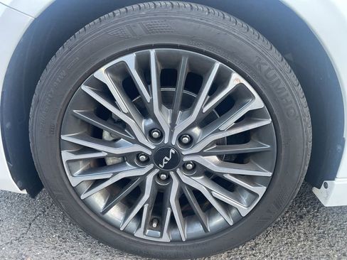 Used 2023 Kia Forte GT-Line w/ GT-Line Technology Package image 14