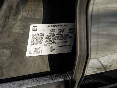 Used 2025 Chevrolet Suburban LT AWD/4WD image 49