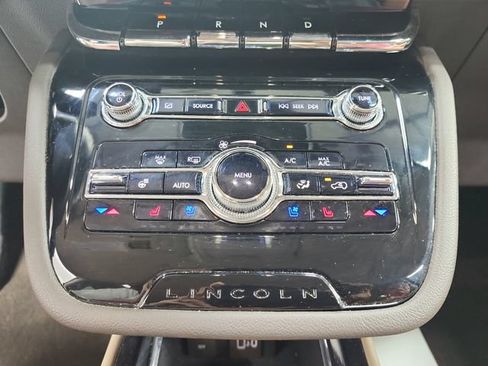 Used 2022 Lincoln Corsair Reserve w/ Elements Package AWD/4WD image 18