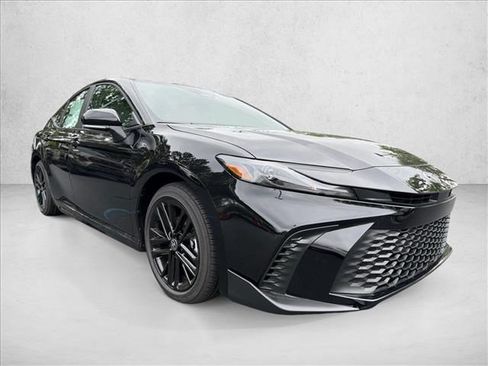 Used 2026 Toyota Camry SE w/ Multimedia Upgrade Package FWD image 1