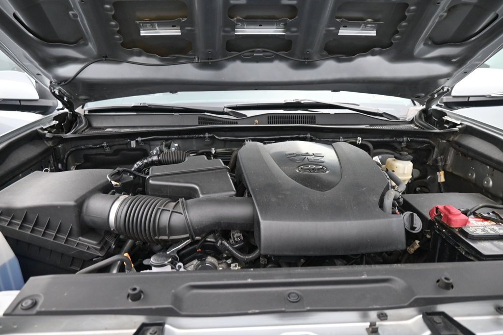 Used 2022 Toyota Tacoma TRD Sport AWD/4WD image 23