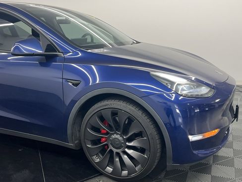 Used 2022 Tesla Model Y Performance image 5
