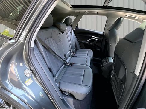 New 2026 Audi Q5 Premium Plus AWD/4WD image 10