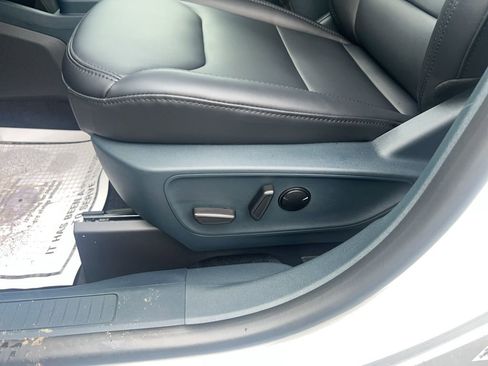 New 2026 Ford Maverick Lariat w/ Black Appearance Package image 11