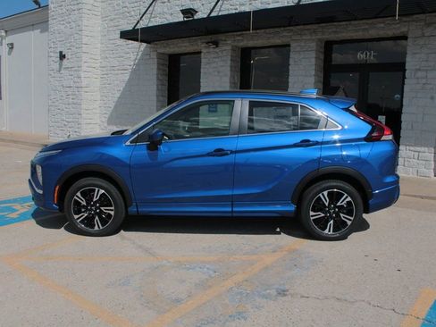 New 2026 Mitsubishi Eclipse Cross SEL image 18