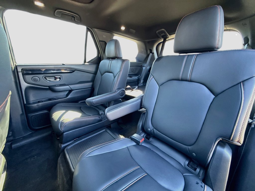 Used 2025 Honda Pilot TrailSport image 30