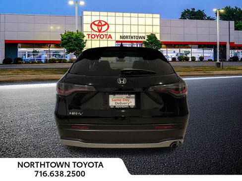 Used 2023 Honda HR-V Sport image 13