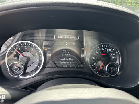 Used 2019 RAM 1500 Laramie RWD image 30