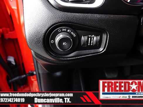 Used 2020 Jeep Renegade Latitude image 25