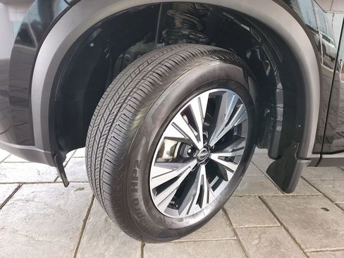 Used 2023 Nissan Rogue SV FWD image 30