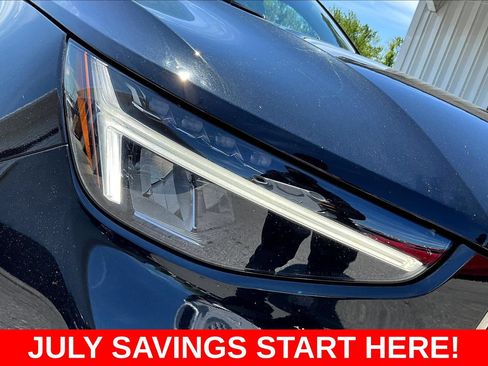 Used 2024 Volvo XC40 B5 Plus AWD/4WD image 41