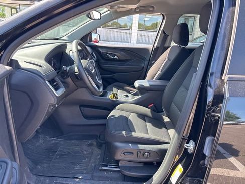 Used 2023 GMC Terrain SLE w/ Driver Convenience Package FWD image 14