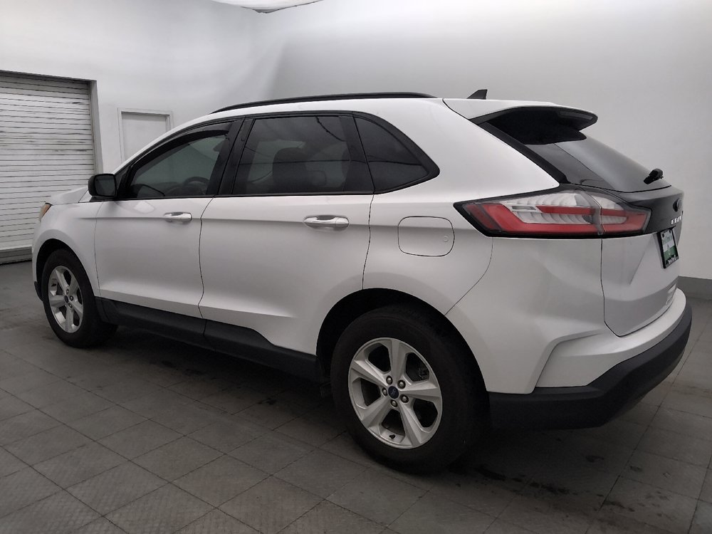 Used 2021 Ford Edge SE FWD image 3