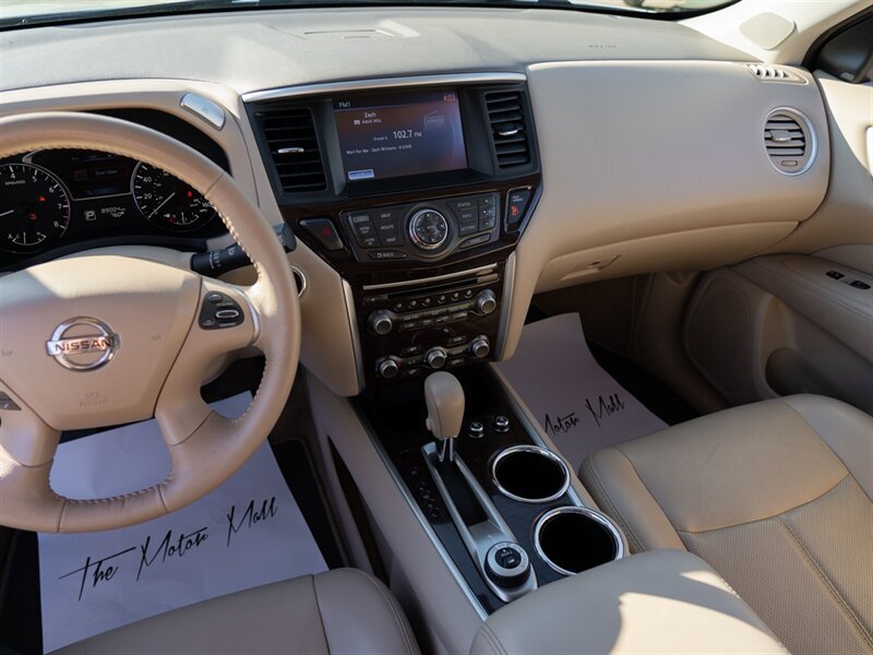 Used 2015 Nissan Pathfinder Platinum FWD image 36