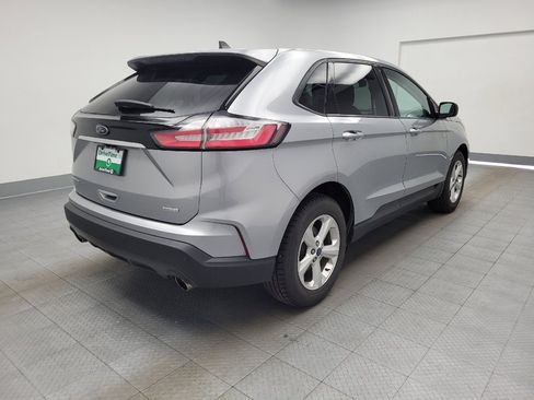 Used 2020 Ford Edge SE FWD image 9