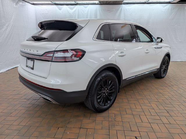 Used 2022 Lincoln Nautilus AWD w/ Premium Package image 8