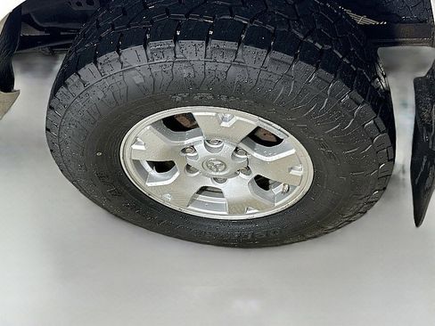 Used 2013 Toyota Tacoma 4x4 Access Cab V6 image 27