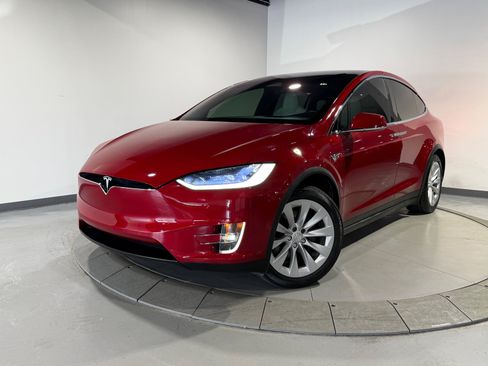Used 2018 Tesla Model X 75D AWD/4WD image 1