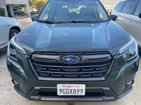 Used 2023 Subaru Forester Limited AWD/4WD image 3