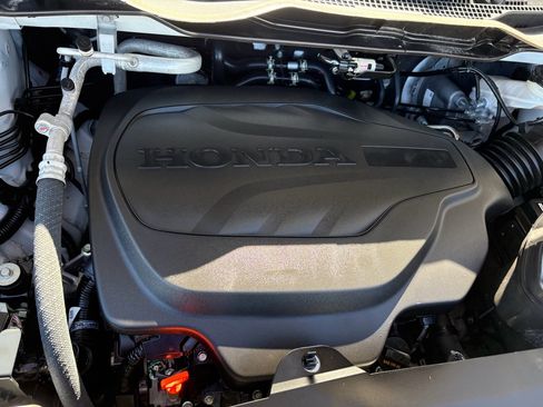 Certified 2024 Honda Odyssey Elite image 36