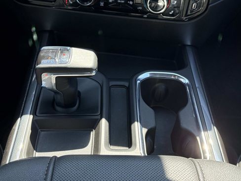 Used 2023 Chevrolet Silverado 1500 LTZ image 6