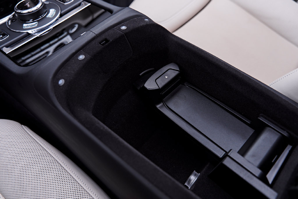 Used 2016 Rolls-Royce Ghost RWD image 76