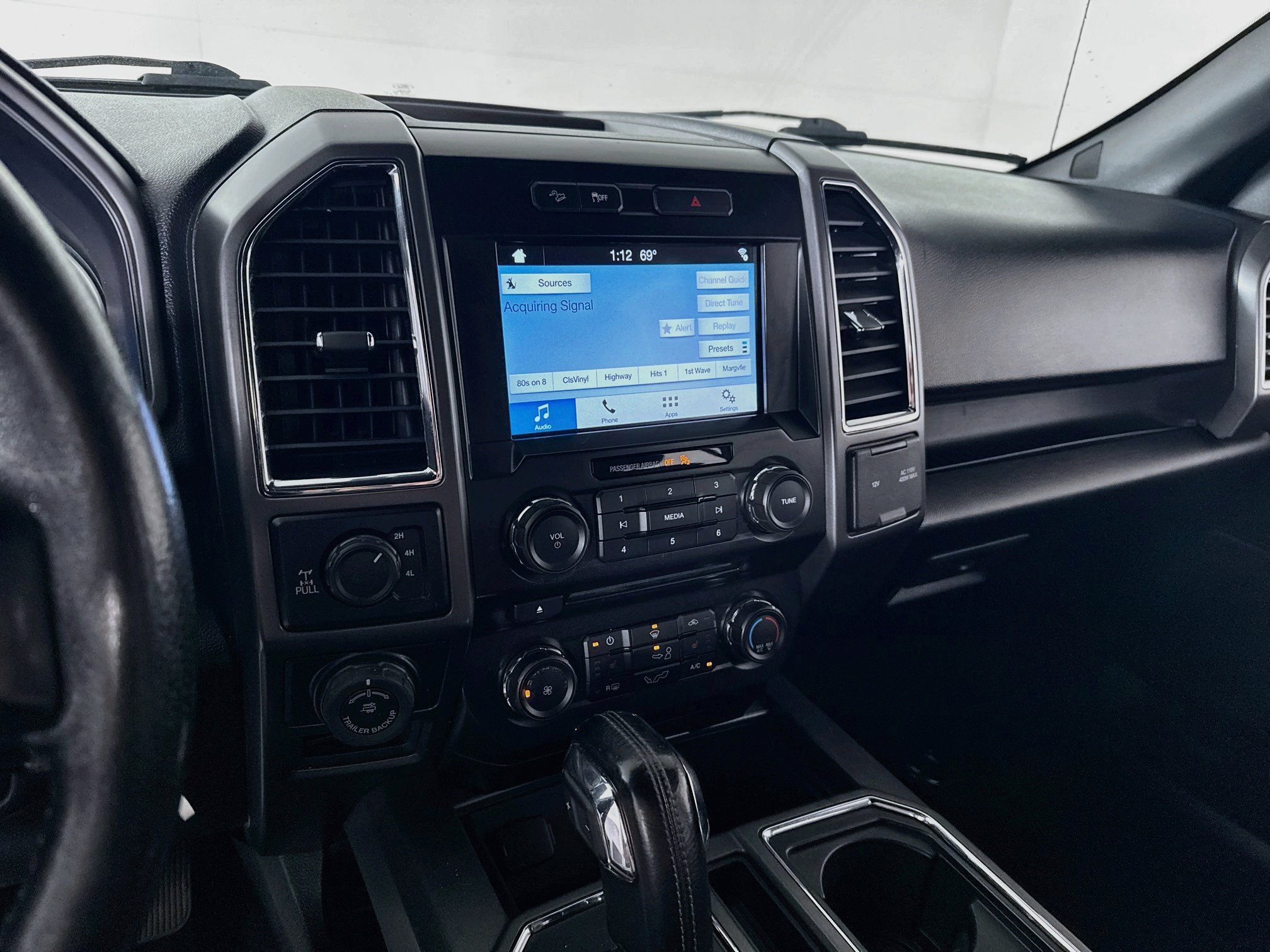 Used 2016 Ford F150 XLT w/ Equipment Group 302A Luxury AWD/4WD image 15