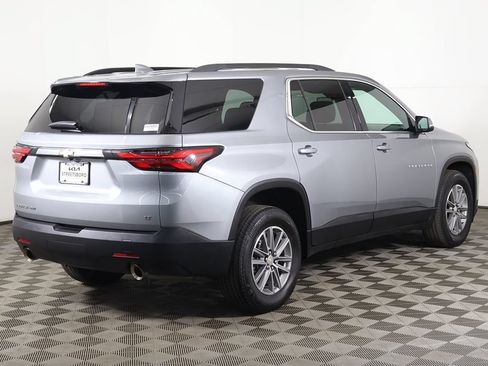 Used 2023 Chevrolet Traverse LT AWD/4WD image 11
