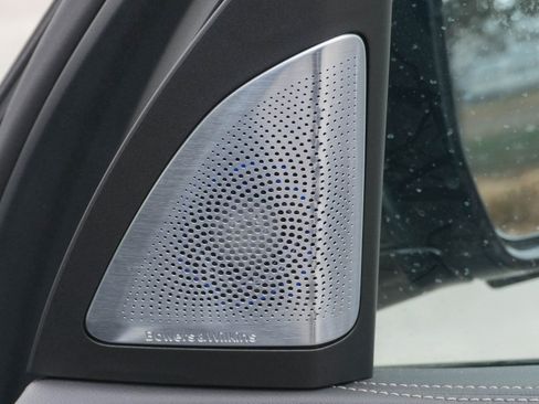 Certified 2025 BMW X7 M60i image 25