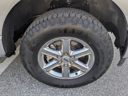 Used 2025 Ford F150 XLT w/ Equipment Group 301A Standard image 11