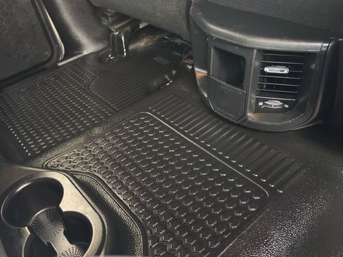 Used 2022 RAM 2500 Tradesman w/ Chrome Appearance Group image 44