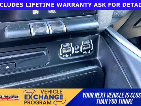 Used 2019 RAM 1500 Big Horn AWD/4WD image 27