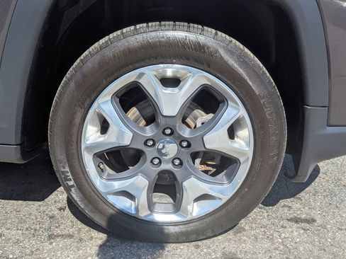 Used 2017 Jeep Compass Limited image 51