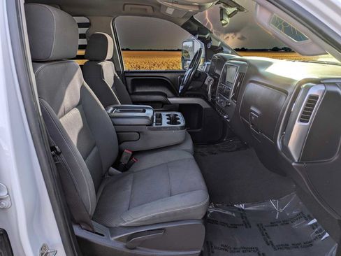 Used 2019 Chevrolet Silverado 2500 LT w/ LT Convenience Package AWD/4WD image 16