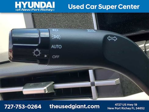 New 2026 Hyundai Santa Fe SE image 27