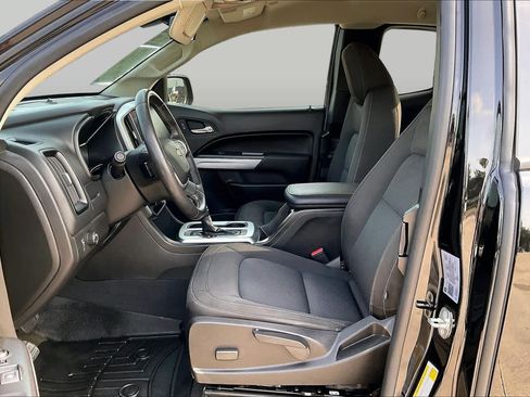 Used 2020 Chevrolet Colorado LT w/ Colorado RST Special Edition RWD image 8