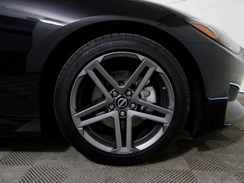 Used 2025 Nissan Z Sport w/ Floor Mat Package image 33