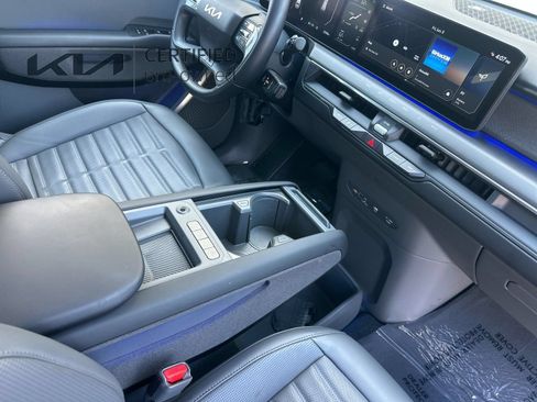 Certified 2024 Kia EV9 Land AWD/4WD image 17