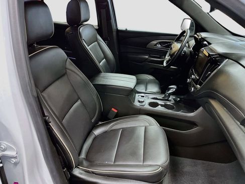 Used 2023 Chevrolet Traverse Premier w/ Redline Edition AWD/4WD image 31